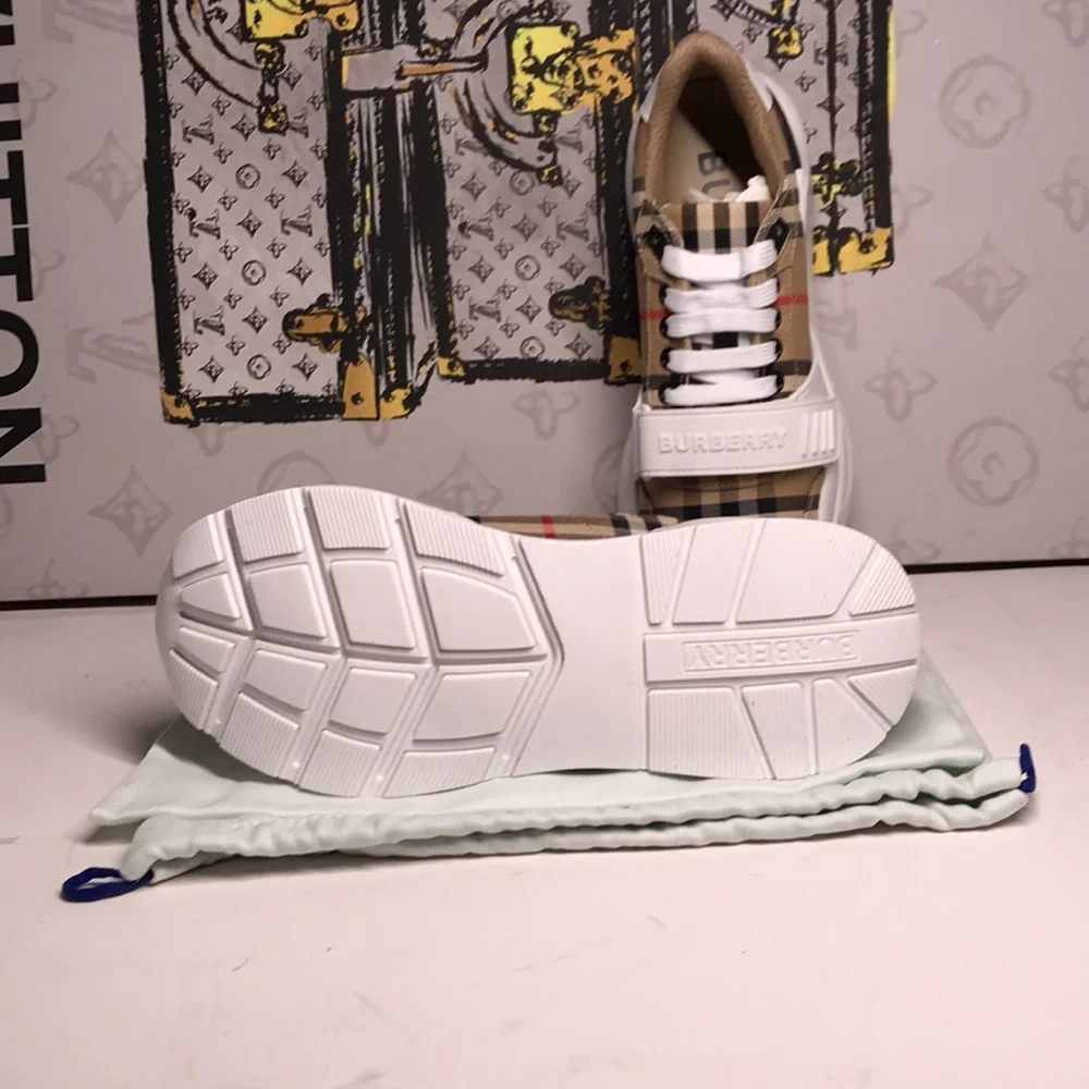 New Authentic Burberry Vintage Check Sneakers Size 38 - Picture 6 of 11